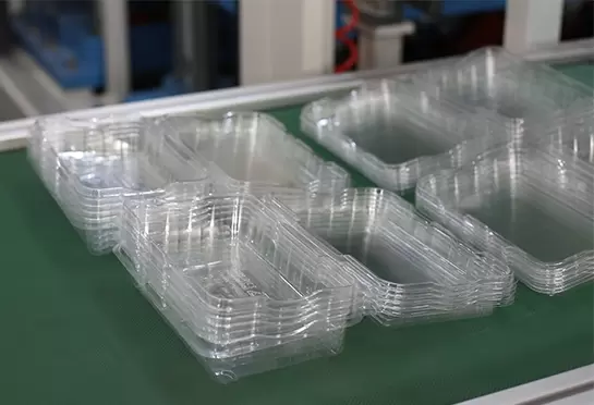 O baixo baricentro e a altura dos produtos acabados, bem como o funcionamento constante, garantem uma operação fácil e uma visualização amigável.